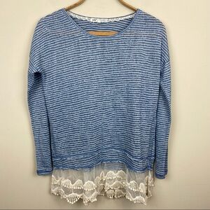 Jolt || Woman's Top with Lace at Bottom; Size M